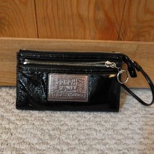 Coach Poppy Wristlet